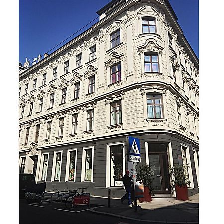 Designappartement Vienna Paintings Экстерьер фото